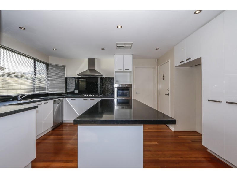 22 Olivedale Road, Madeley WA 6065