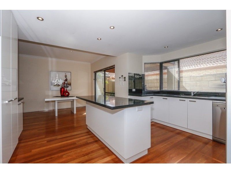 22 Olivedale Road, Madeley WA 6065