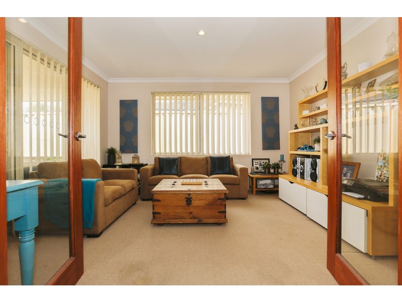 35 Feakle Bend, Ridgewood WA 6030