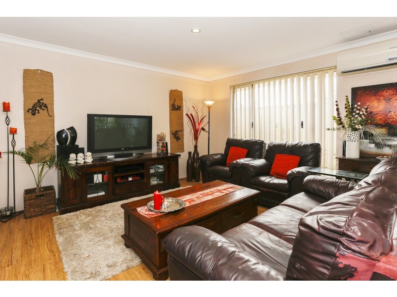 35 Feakle Bend, Ridgewood WA 6030