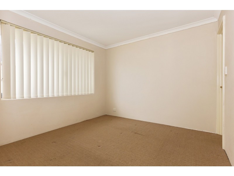 35 Feakle Bend, Ridgewood WA 6030