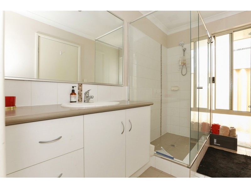 35 Feakle Bend, Ridgewood WA 6030