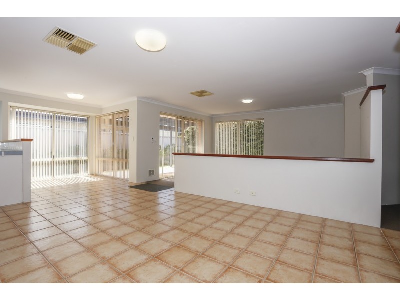 16 Bronzewing Loop, Wembley WA 6014