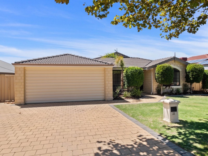 21 Evandale Road, Darch WA 6065