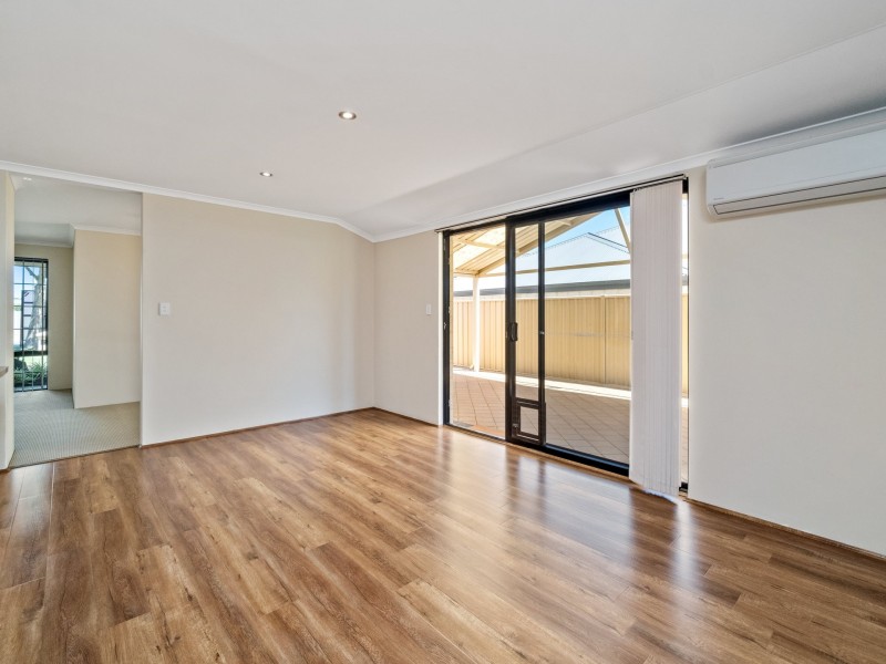 21 Evandale Road, Darch WA 6065