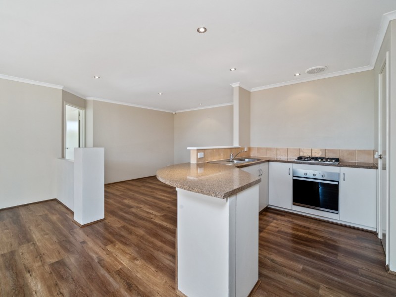 21 Evandale Road, Darch WA 6065