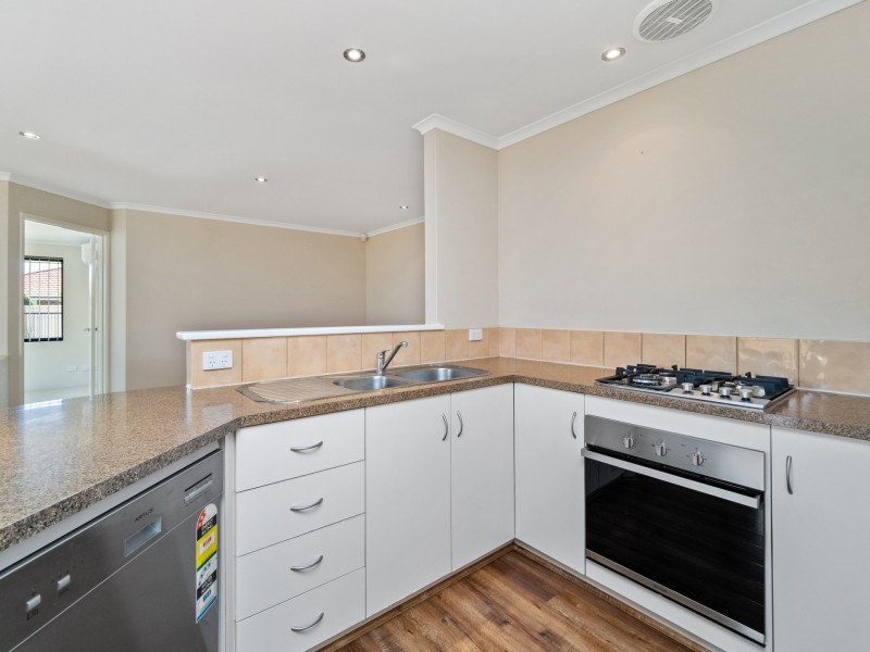 21 Evandale Road, Darch WA 6065