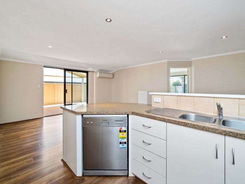 21 Evandale Road, Darch WA 6065