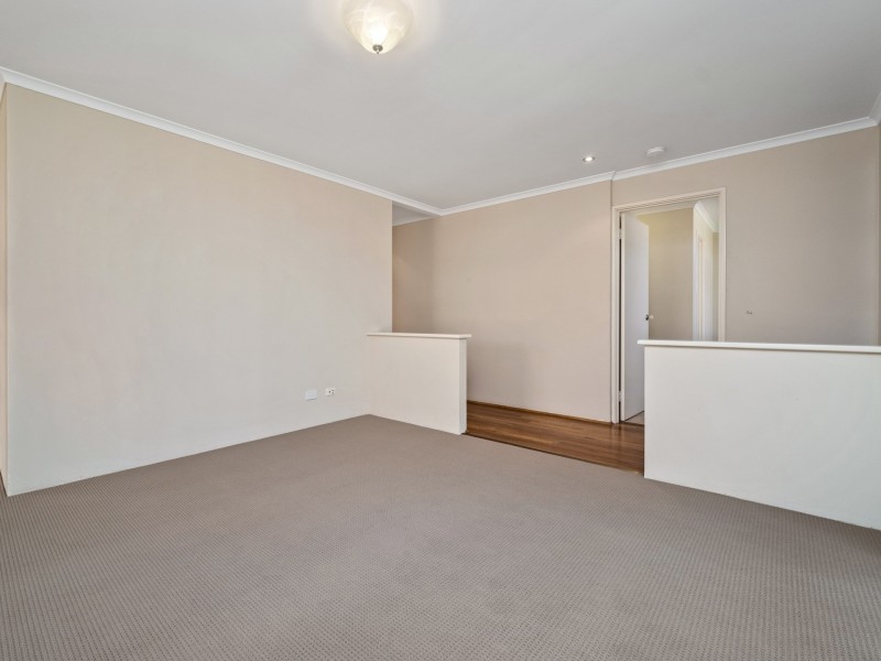 21 Evandale Road, Darch WA 6065