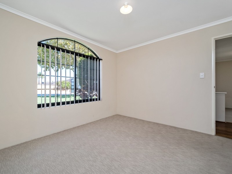 21 Evandale Road, Darch WA 6065