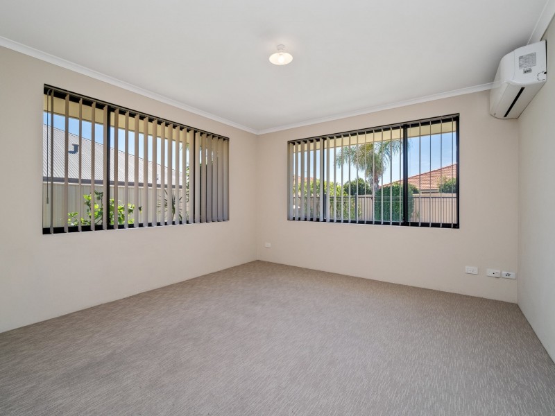 21 Evandale Road, Darch WA 6065