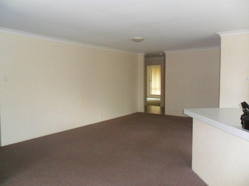 10 Fleetwood Circuit, Woodvale WA 6026