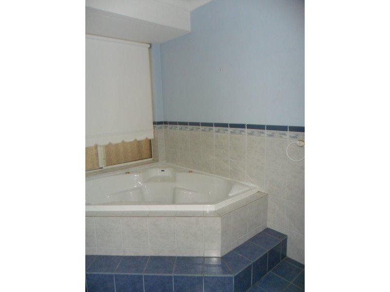 10 Fleetwood Circuit, Woodvale WA 6026