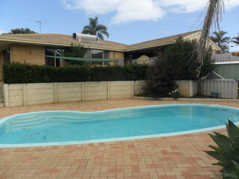 10 Fleetwood Circuit, Woodvale WA 6026