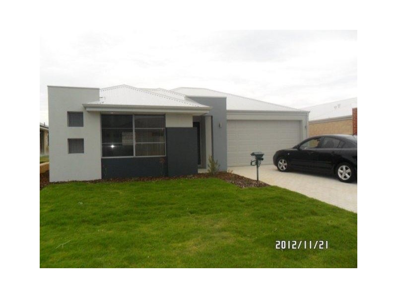 16 BOWLINE AVENUE, Alkimos WA 6038