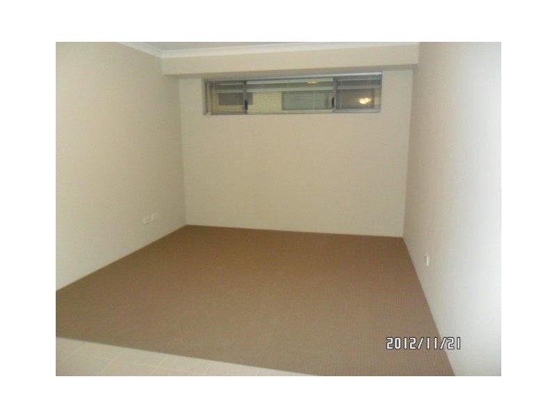 16 BOWLINE AVENUE, Alkimos WA 6038