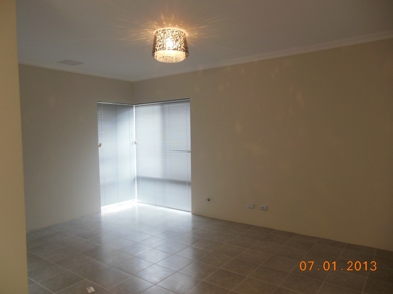 31  Gnangara Road, Madeley WA 6065