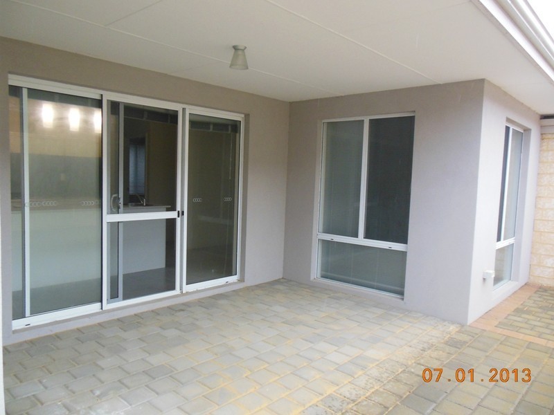 31  Gnangara Road, Madeley WA 6065