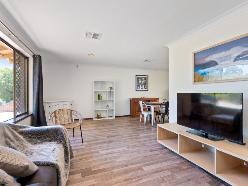 49 Twickenham Drive, Kingsley WA 6026