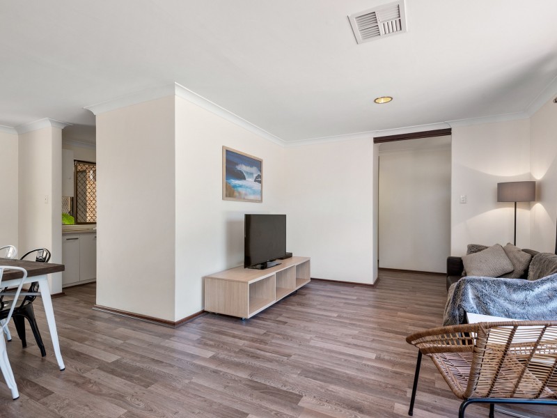 49 Twickenham Drive, Kingsley WA 6026