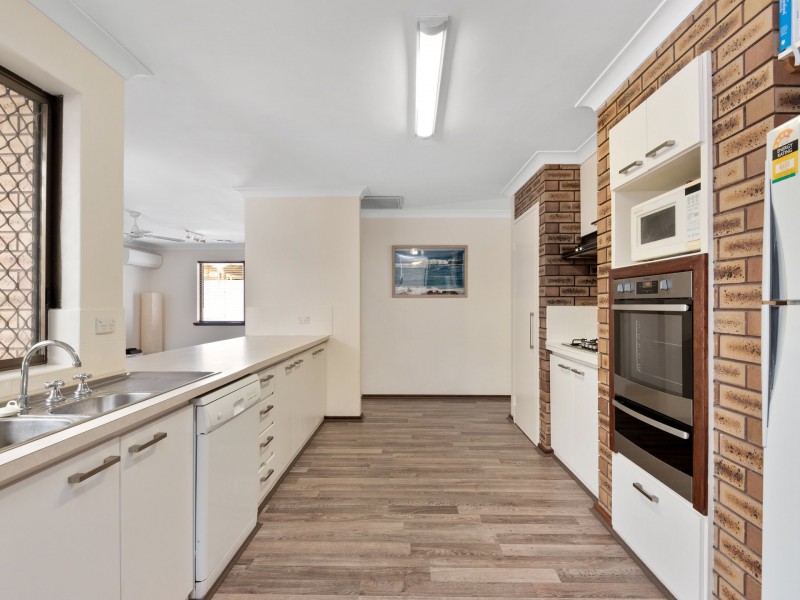 49 Twickenham Drive, Kingsley WA 6026