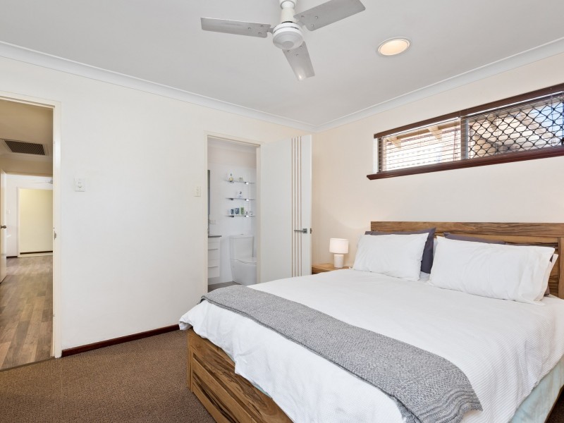 49 Twickenham Drive, Kingsley WA 6026