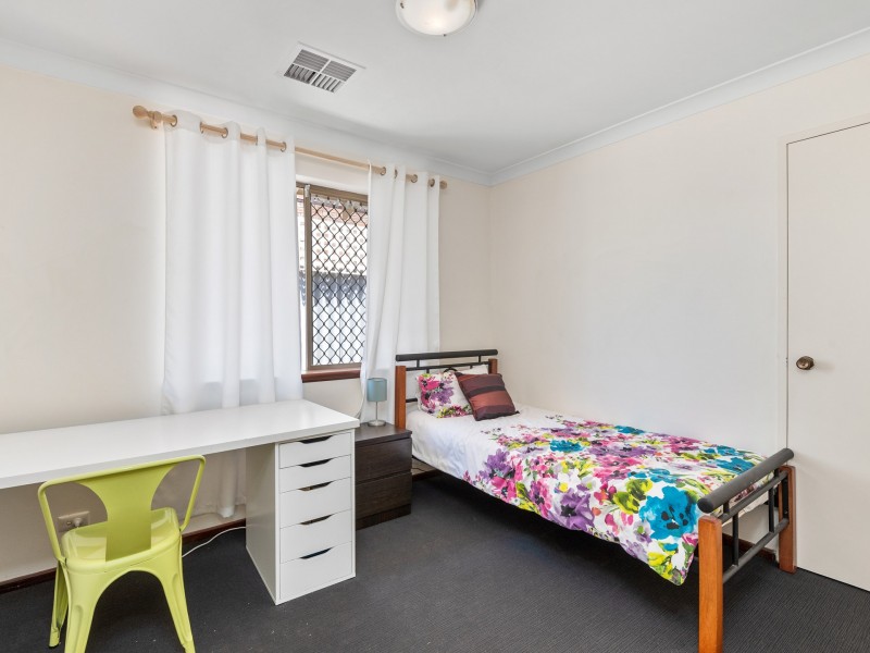 49 Twickenham Drive, Kingsley WA 6026