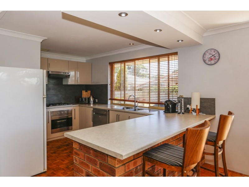 21 Hayfield Way, Duncraig WA 6023