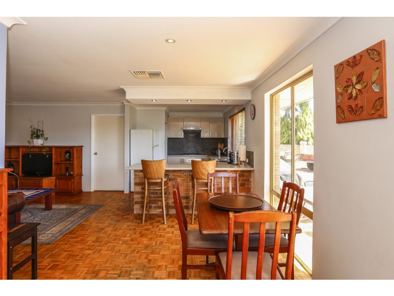 21 Hayfield Way, Duncraig WA 6023