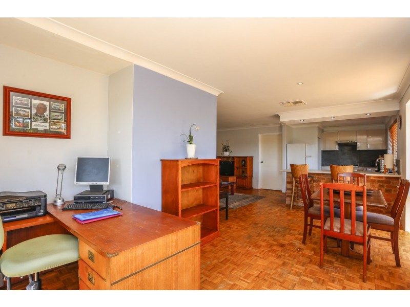 21 Hayfield Way, Duncraig WA 6023