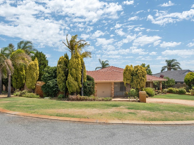 10 Dalton Crescent, Kingsley WA 6026