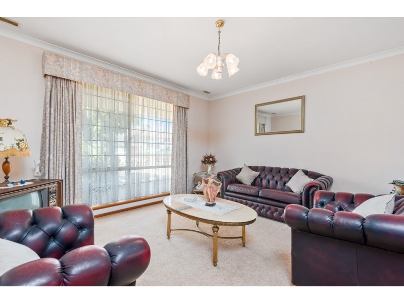 10 Dalton Crescent, Kingsley WA 6026