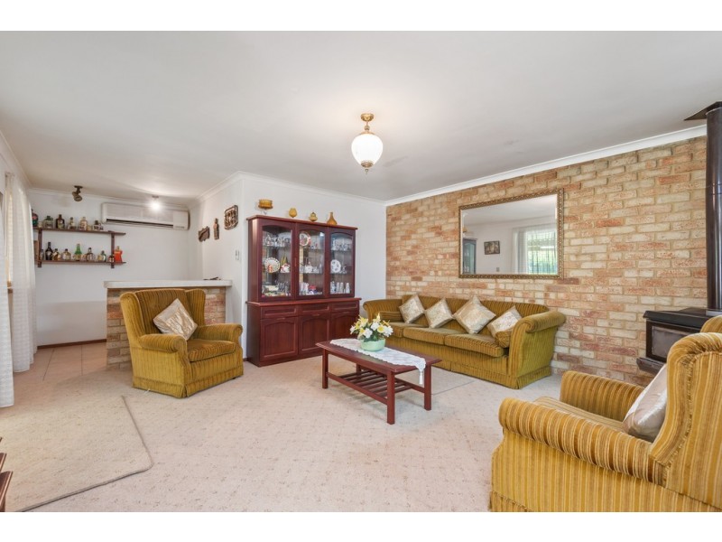 10 Dalton Crescent, Kingsley WA 6026