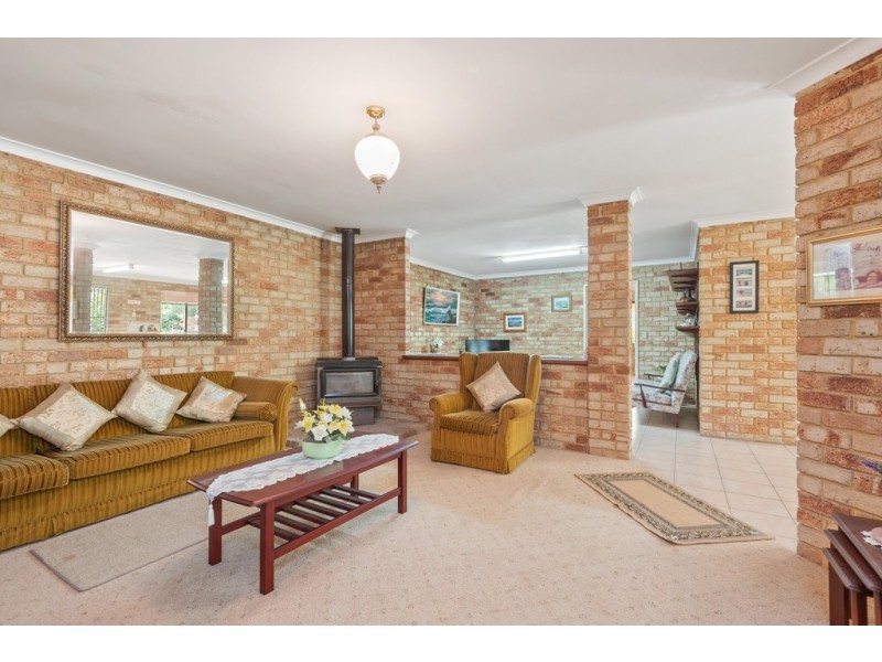 10 Dalton Crescent, Kingsley WA 6026