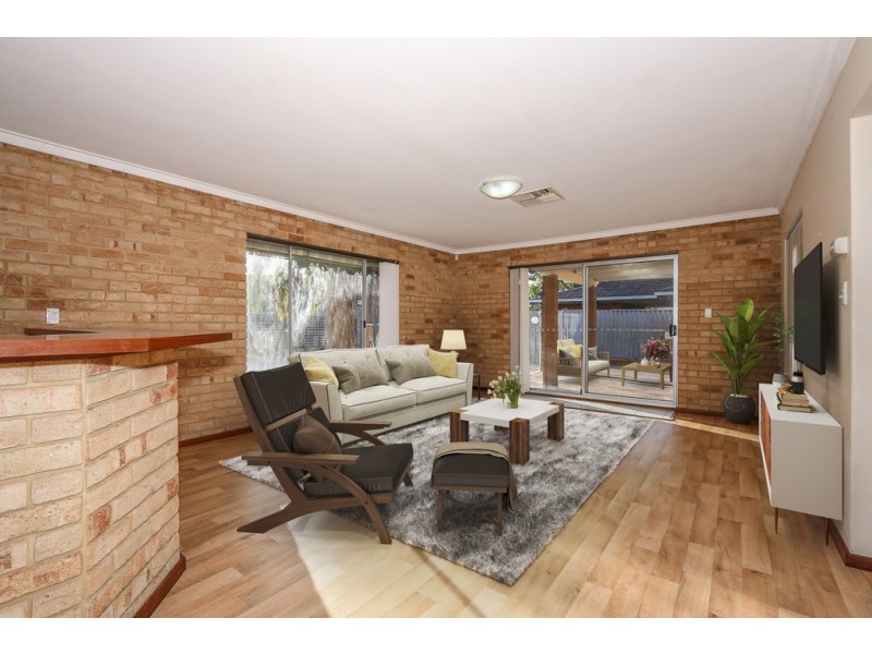 5 Manton Court, Hamersley WA 6022