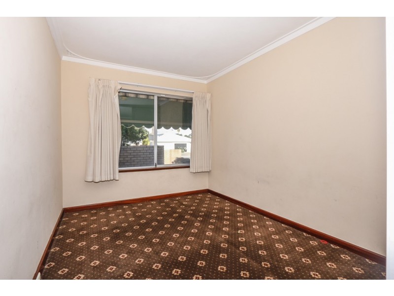 5 Manton Court, Hamersley WA 6022