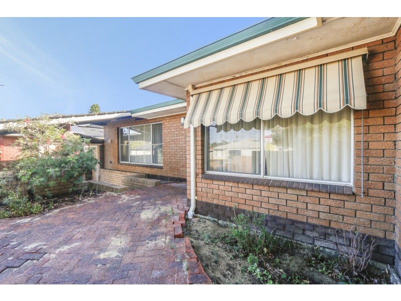 5 Manton Court, Hamersley WA 6022