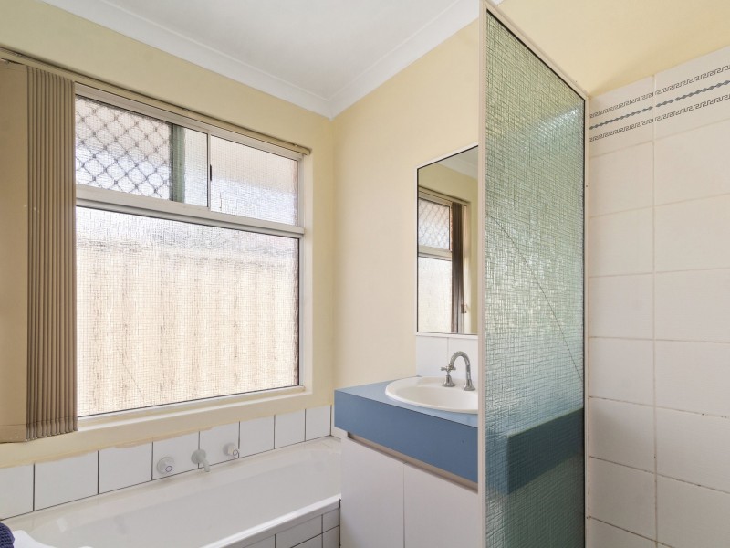 96 Azelia Street, Alexander Heights WA 6064