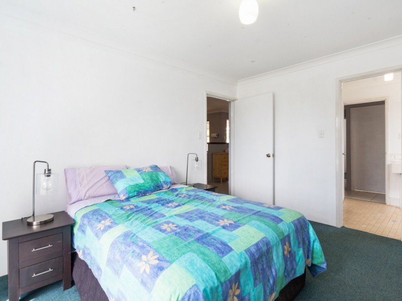 87 Creaney Drive, Kingsley WA 6026