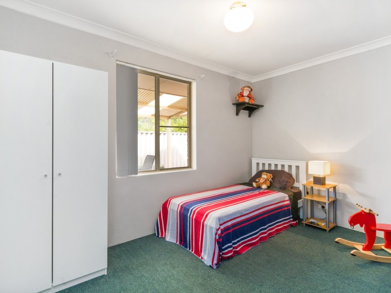 87 Creaney Drive, Kingsley WA 6026