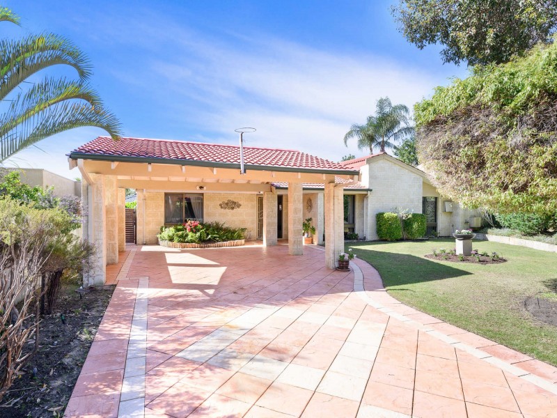 34 Cobradah Way, Kingsley WA 6026