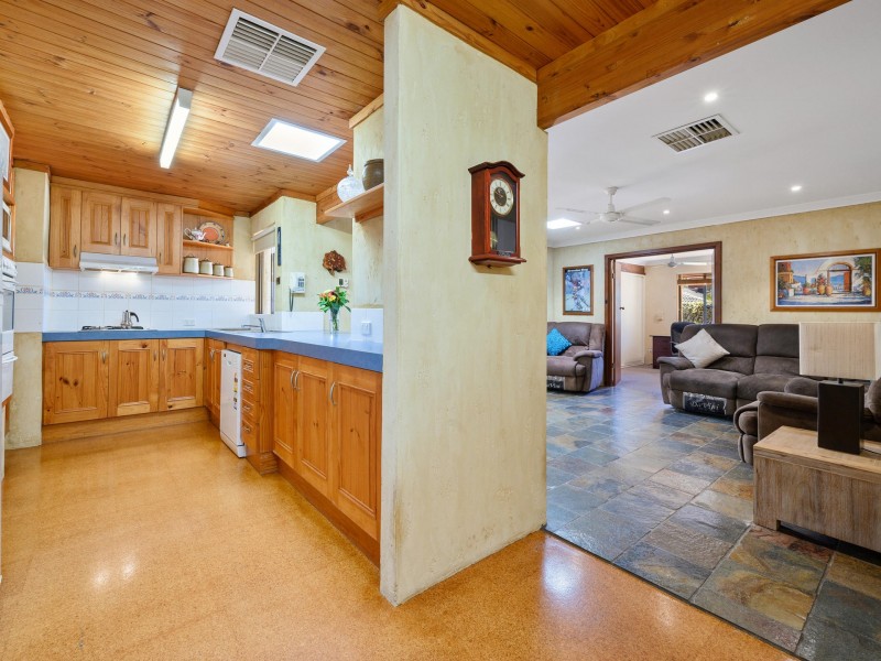 34 Cobradah Way, Kingsley WA 6026