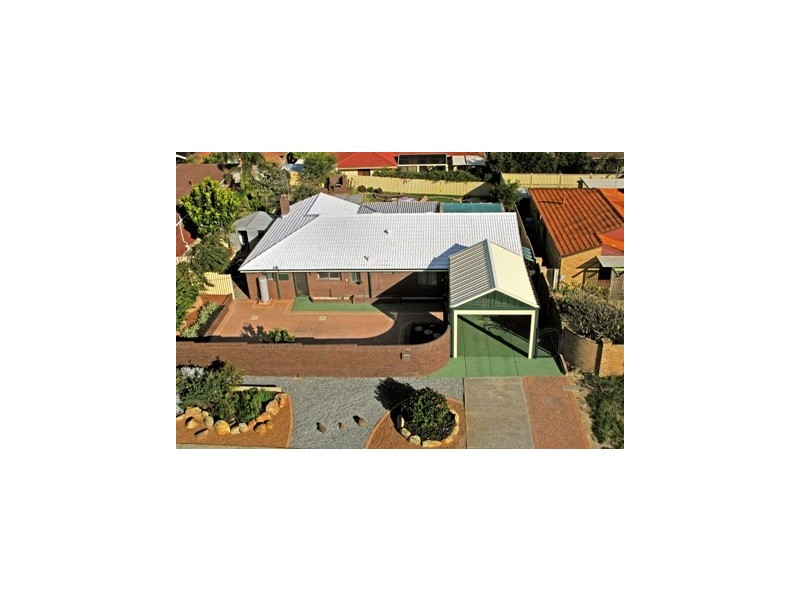 180 Waterford Drive, Hillarys WA 6025