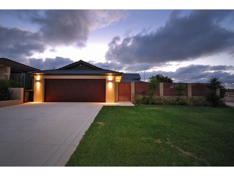 2 METROLINER DRV, Currambine WA 6028