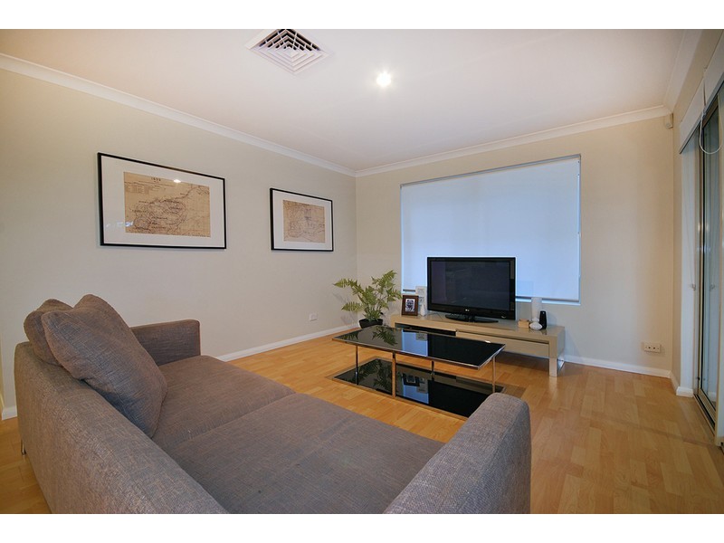 2 METROLINER DRV, Currambine WA 6028