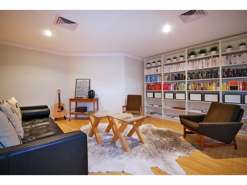 2 METROLINER DRV, Currambine WA 6028