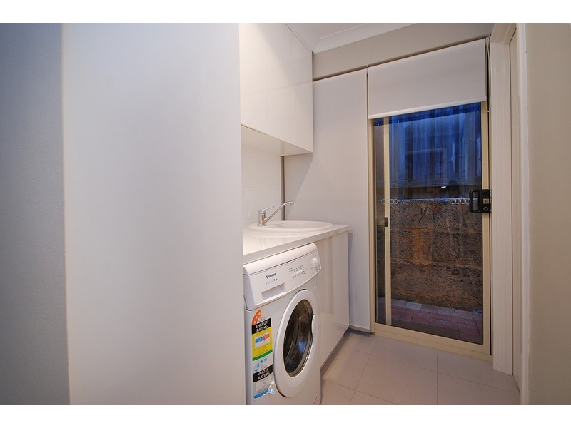 2 METROLINER DRV, Currambine WA 6028