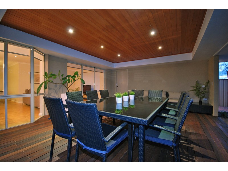 2 METROLINER DRV, Currambine WA 6028