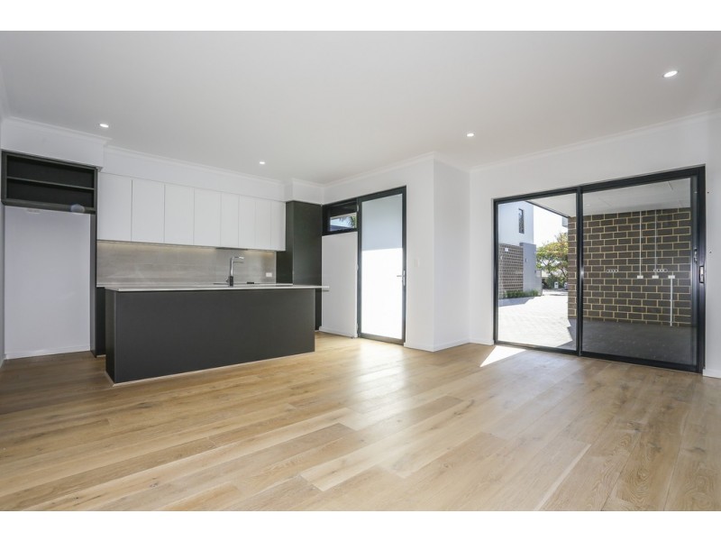 Lot 4/14 Ruthven Place, Duncraig WA 6023