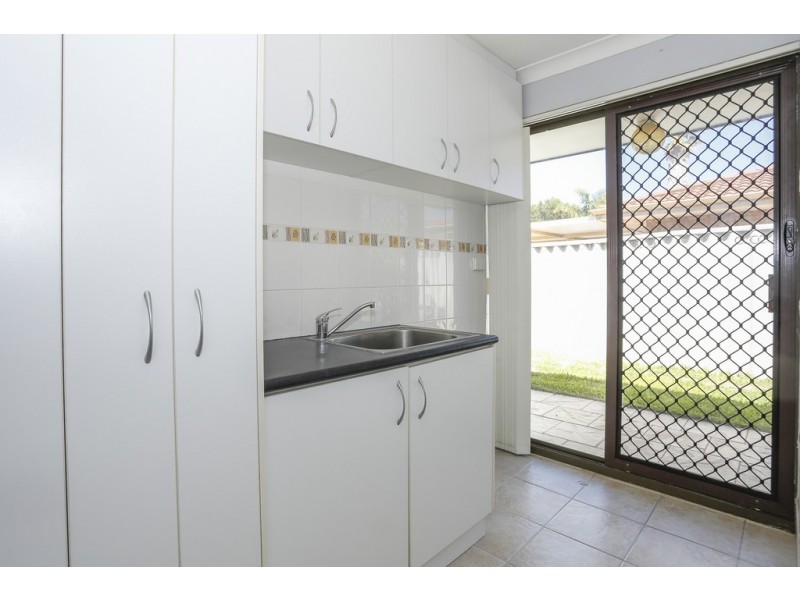 8 Tangent Court, Mullaloo WA 6027